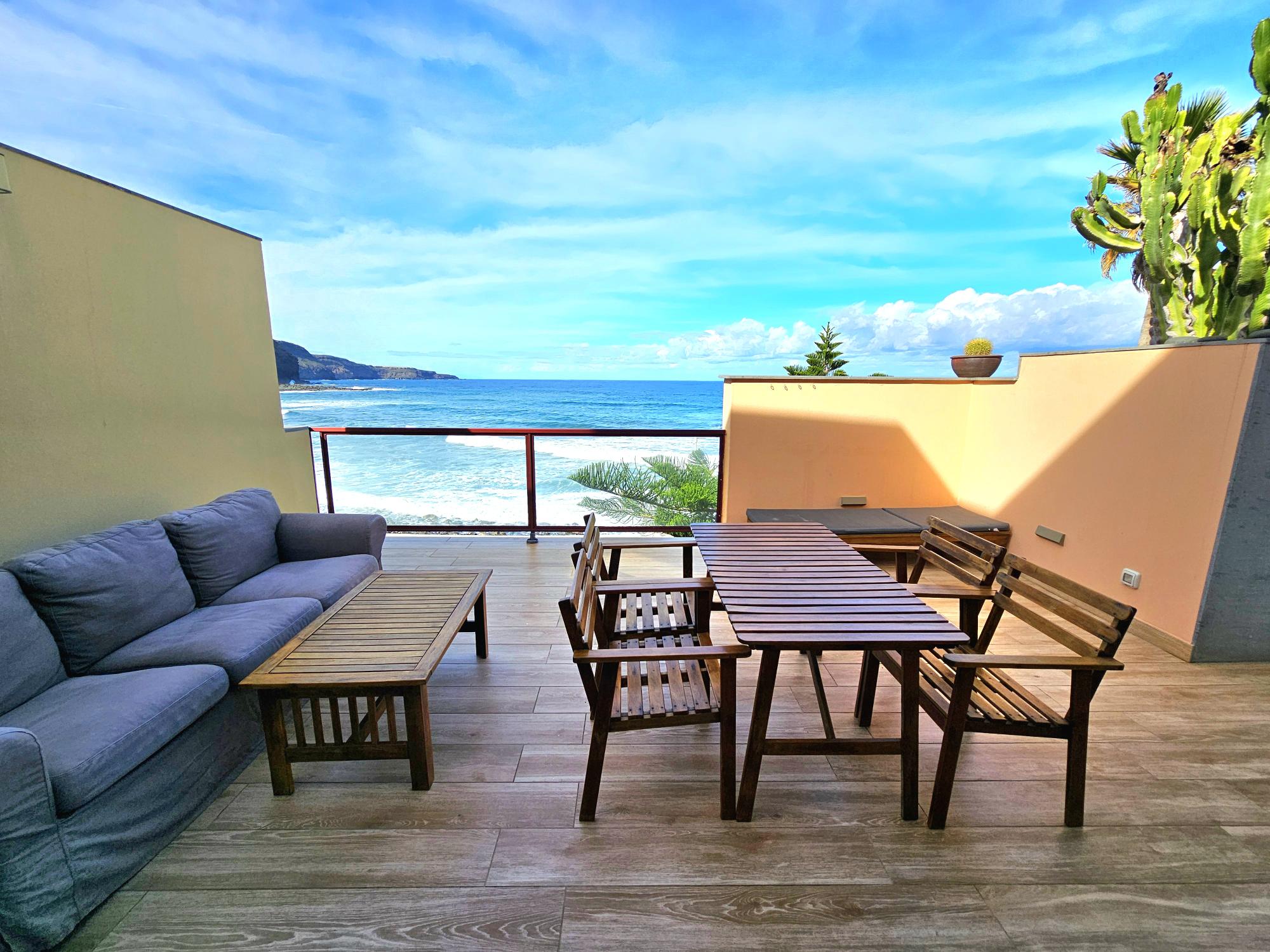 galeria Exclusivo apartamento duplex en primera línea de mar en el norte de Gran Canaria.